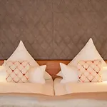 Bad Rain Mit Plusgolf Отель 4*