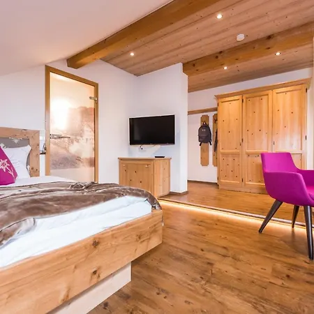 Bad Rain Hotel 4*